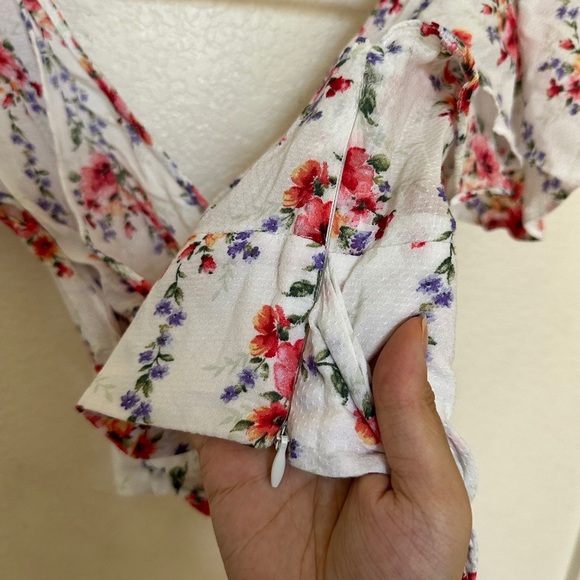 Forever 21 White Floral Wrap Tie Crop Top Blouse Ruffle Women’s Summer Spring - Picture 8 of 11